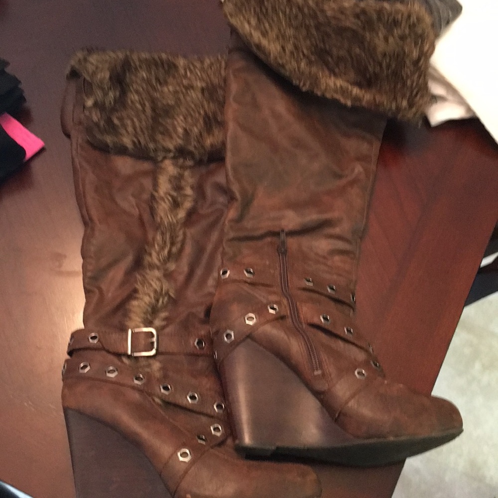 Gianni Bini fur boots